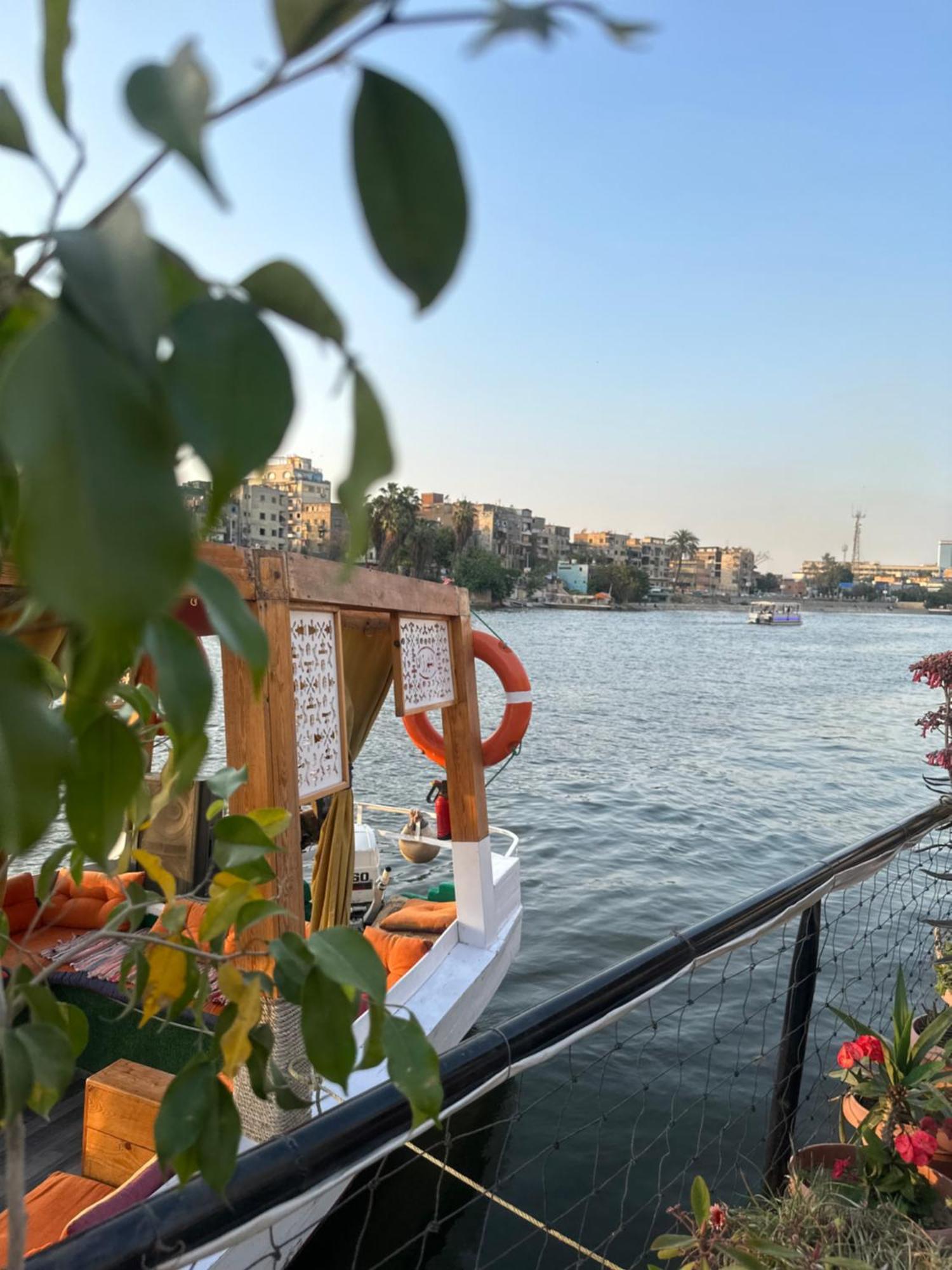 Modern 1-Bedroom Apartment In Zamalek Visits Allowed Kairo Eksteriør billede